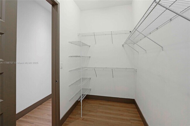 Building Photo - 15957 SW 136 Way