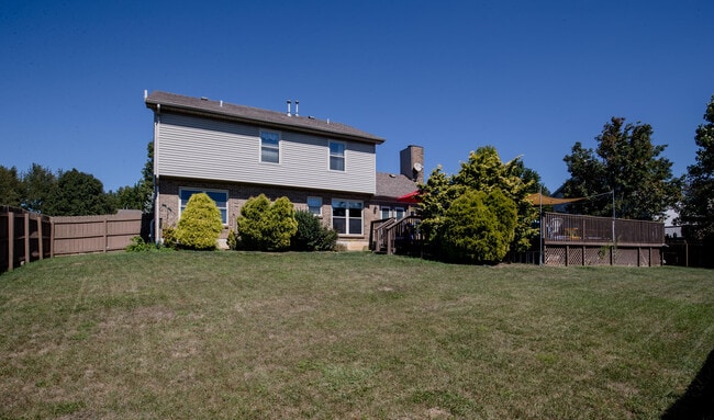 Building Photo - 212 Cottage Grove
