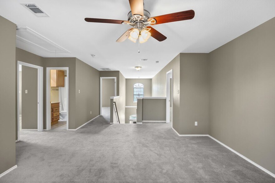 Building Photo - 8404 Tyhurst Dr