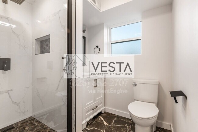 Building Photo - 23 Norman Rd