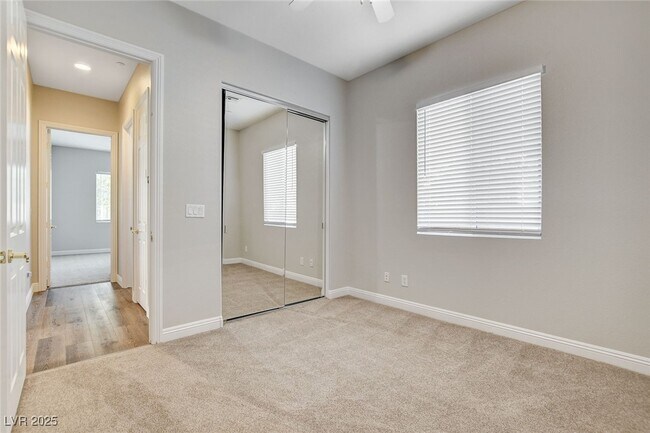 Building Photo - 2411 Winter Cliffs St