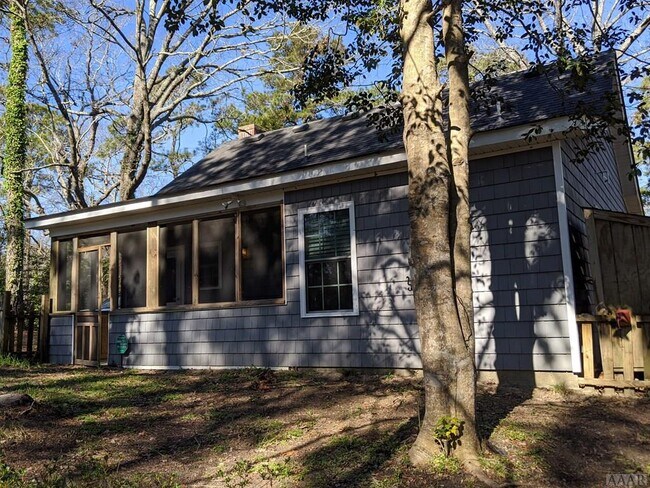 Building Photo - 203 Colonial Beach Rd