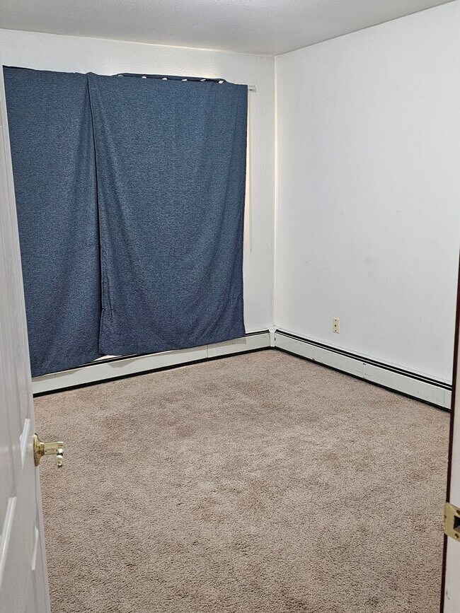 Building Photo - 1922 Hilling Ave