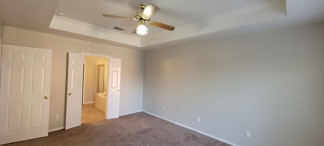 Building Photo - Beautiful Home in Woodlake Park!