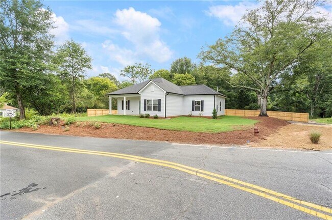 Building Photo - 2163 GA-16