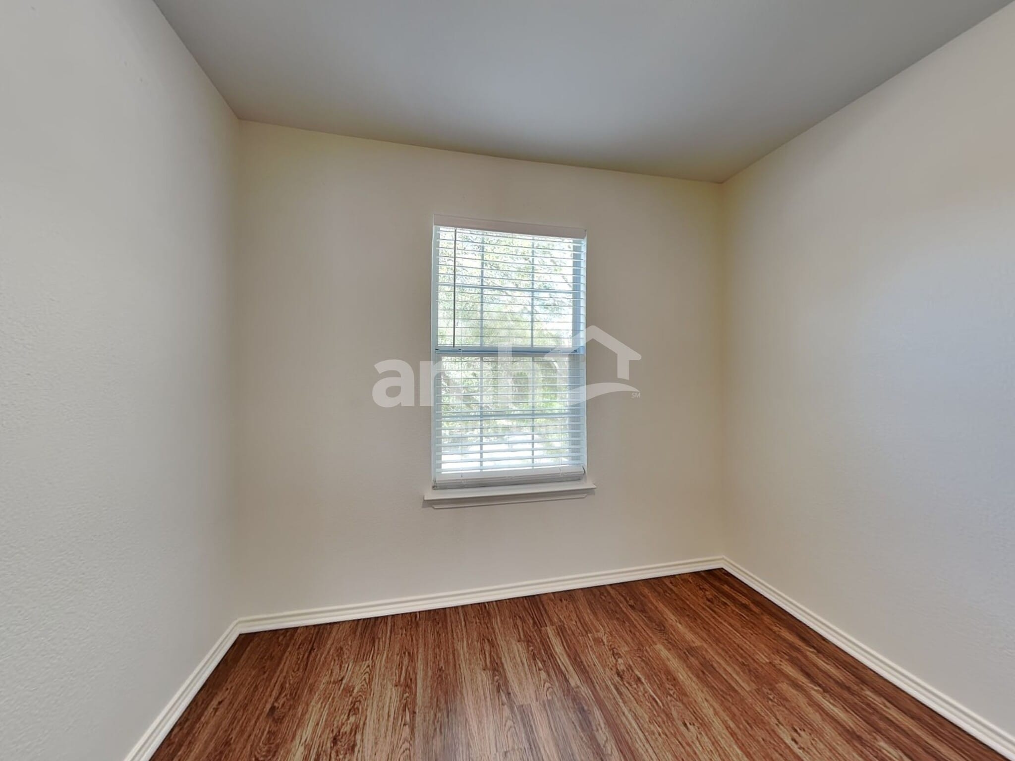 Building Photo - 26139 Flinton Dr