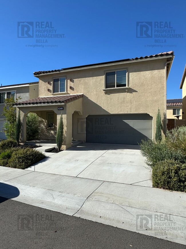 Building Photo - Gated Canyon Hills Gem – 3 Bedrooms, 2.5 B...
