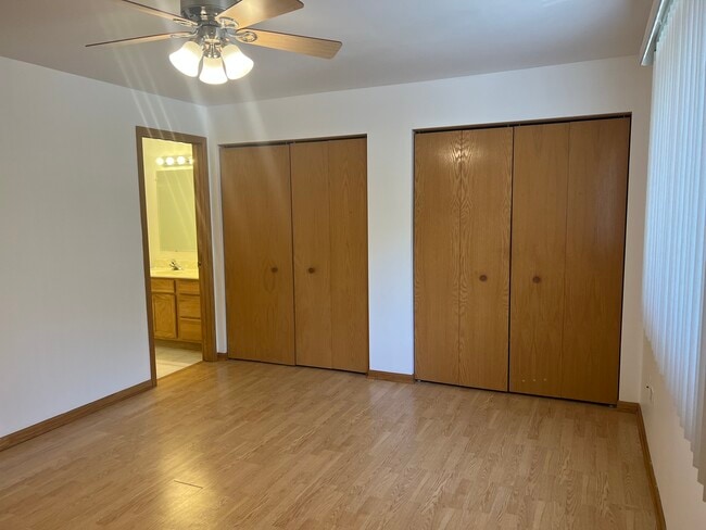 Building Photo - 11110 E Cove Cir