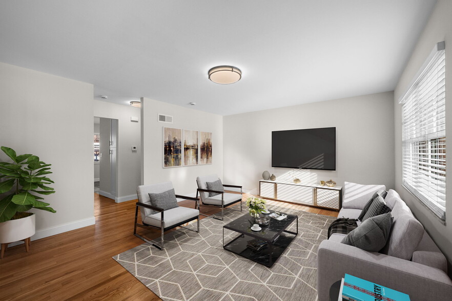 Building Photo - 235 W Washington Ave