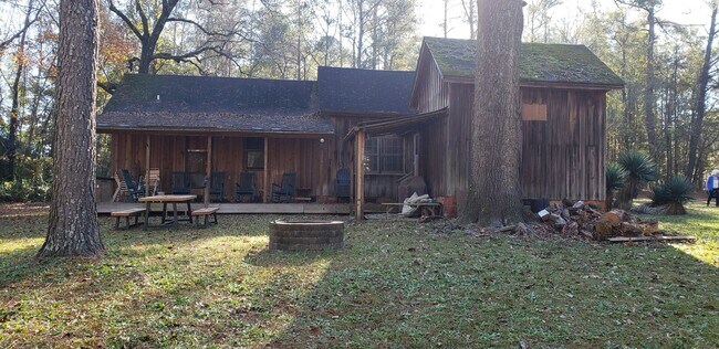 Building Photo - 7680 Pond Drive, Laurinburg, NC 28352