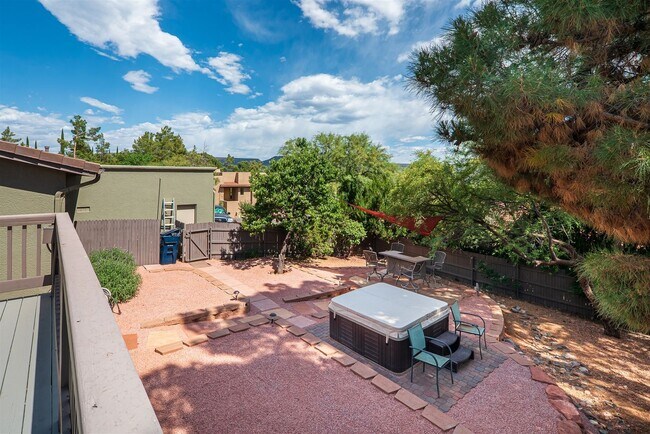 Building Photo - 155 Beaver Creek Dr