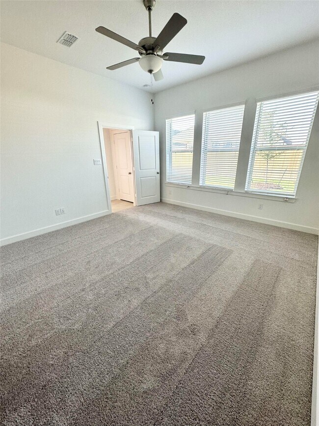 Building Photo - 18419 Palmetto Vw Dr