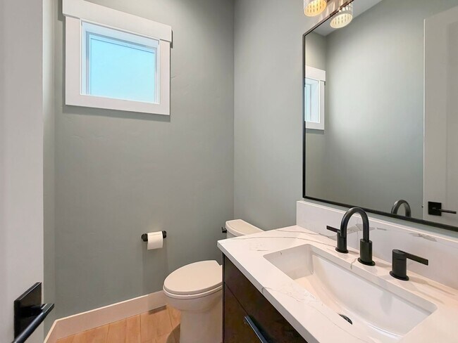 Building Photo - Pet-Friendly Luxury: New 4BD Construction with 2 Dedicated Offices in Eagle’s Centerra Community