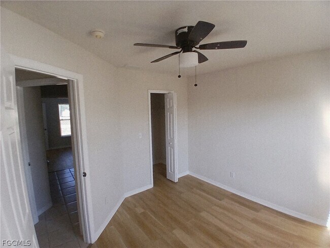 Building Photo - 1012 SW 35th Terrace