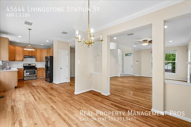 Building Photo - 45644 Livingstone Station St