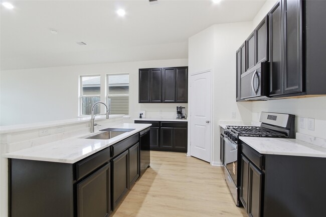 Building Photo - 170 Rd 51022