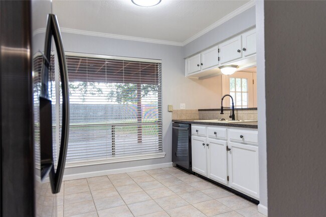 Building Photo - 22843 Powell House Ln