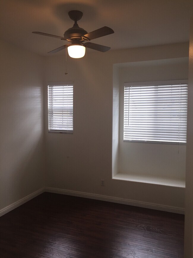 Building Photo - 13333 Snowbell Ln