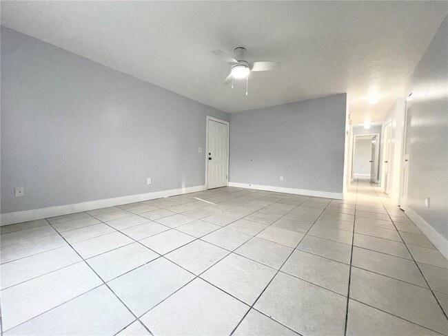 Building Photo - 11340 Cardiff Dr