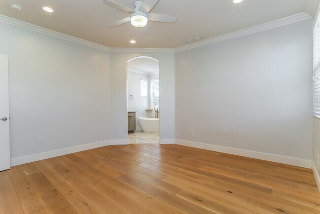 Building Photo - 7808 Abbington Way