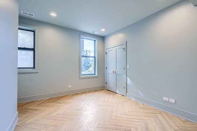 Building Photo - 2043 N Humboldt Blvd