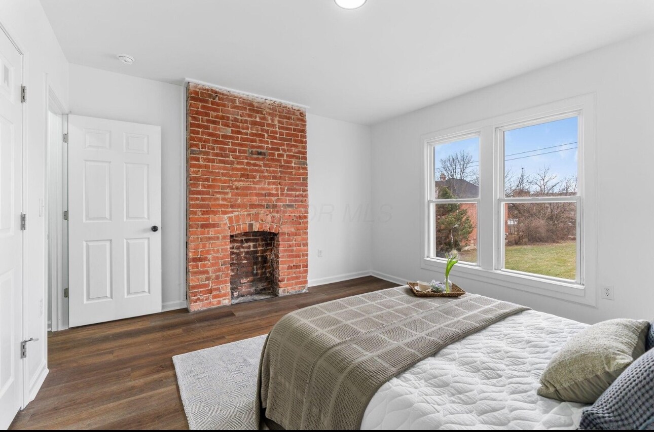 Building Photo - 466 N Garfield Ave