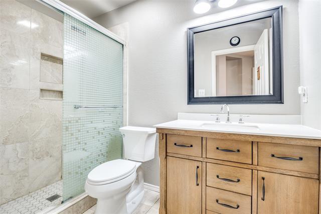 Building Photo - 613 Castleford Dr