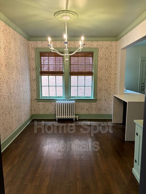 Building Photo - 8 Collier Rd NW