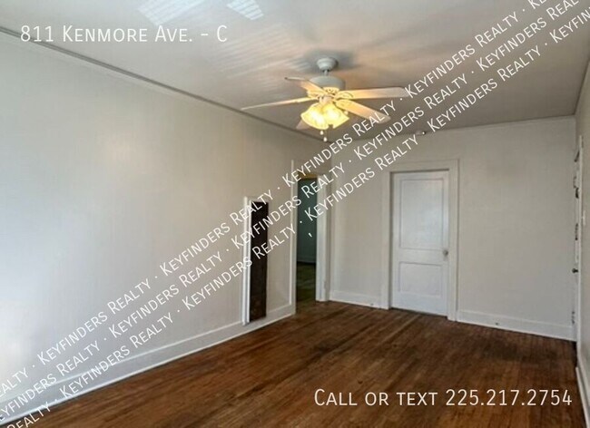 Building Photo - 811 Kenmore Ave