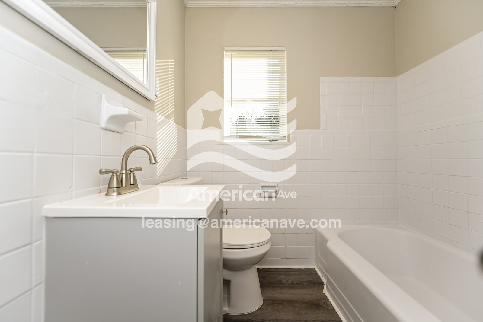 Building Photo - 119 Astor St