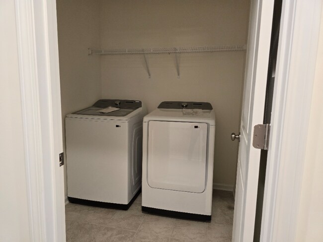 Building Photo - 8958 Morning Mist Rd