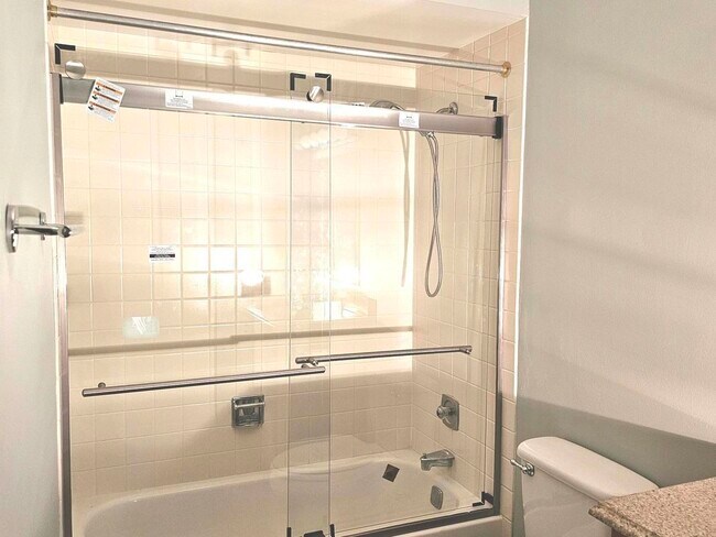 Building Photo - 1018 Castilian Ct