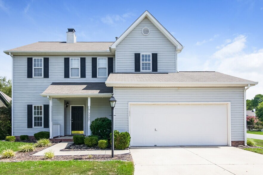 Primary Photo - 3924 Huntmeadow Dr