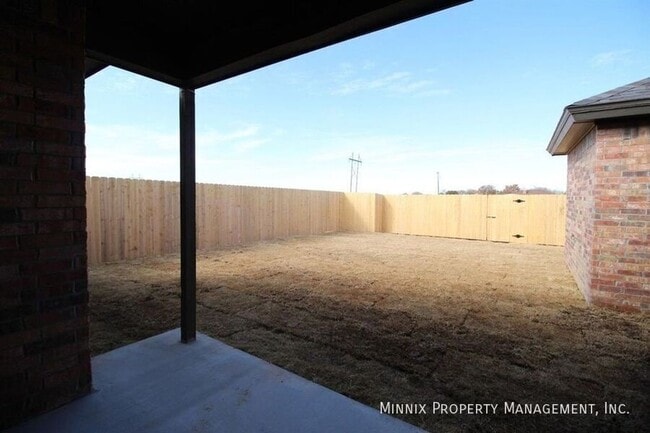 Building Photo - 5840 Lehigh St