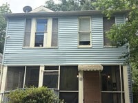 Building Photo - 533 Merrick St