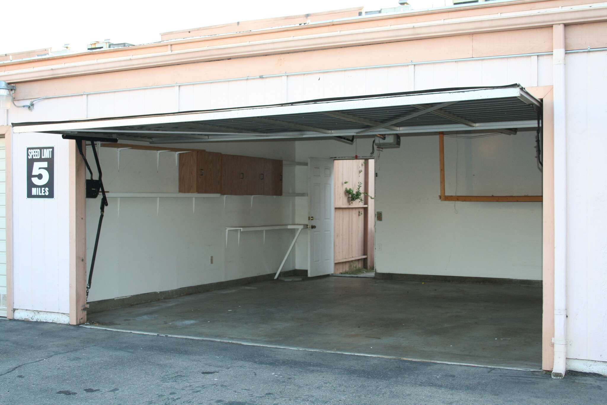 Building Photo - 9831 Sepulveda Blvd
