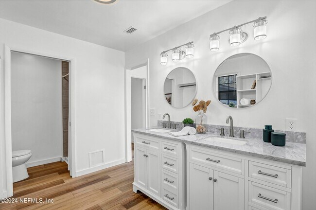 Building Photo - 54221 Cravey Rd