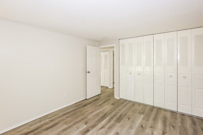 Building Photo - 6204 Judas Tree Ln