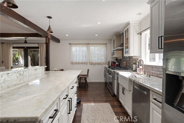 Building Photo - 3791 Multiview Dr