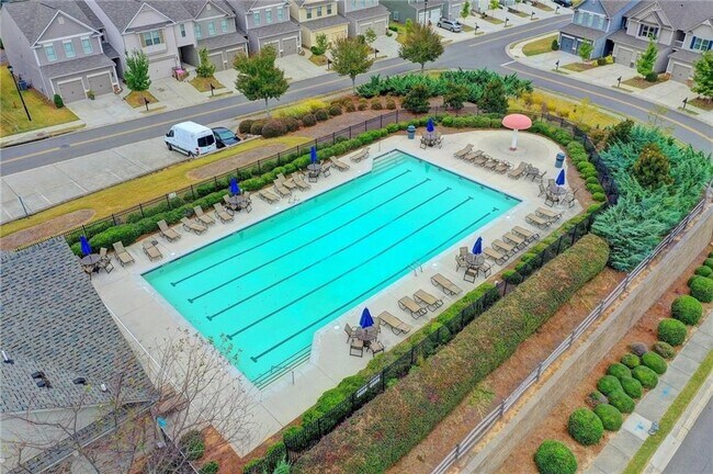 Building Photo - 3335 Castleberry Village Cir