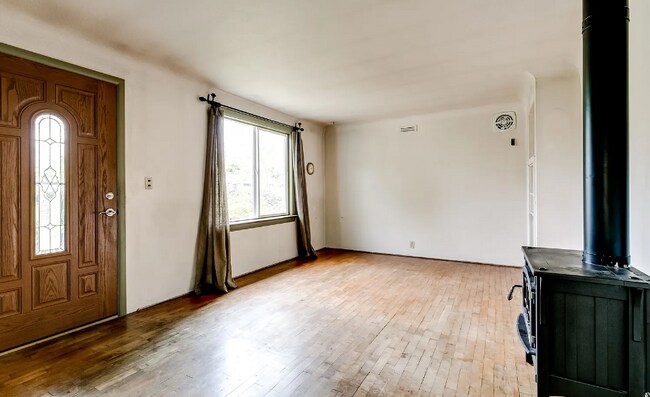 Building Photo - 1940 Hayes St