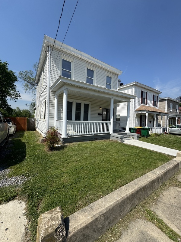 Primary Photo - 1153 W Washington St
