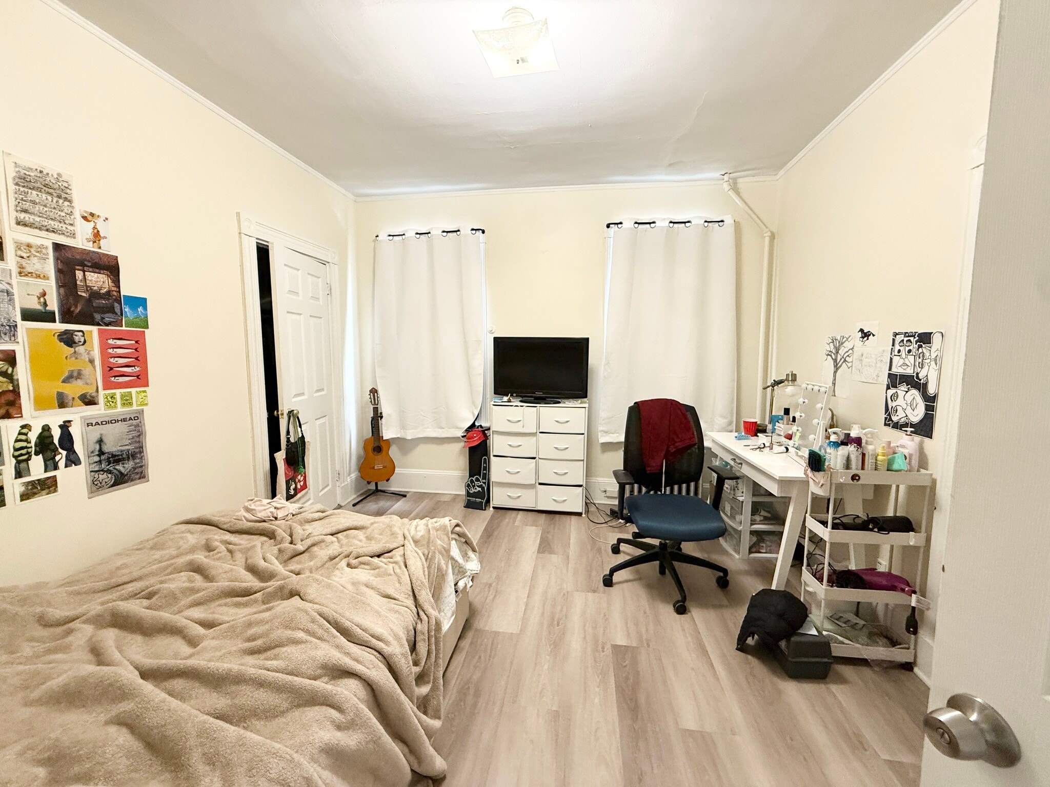 Building Photo - 55 Hillside St