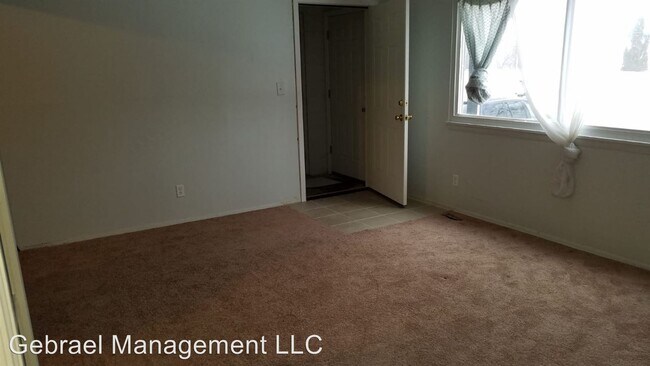 Building Photo - 420 Pingree Ave