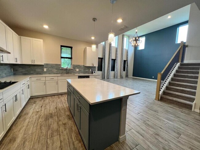 Building Photo - 700 Split Hoof Dr