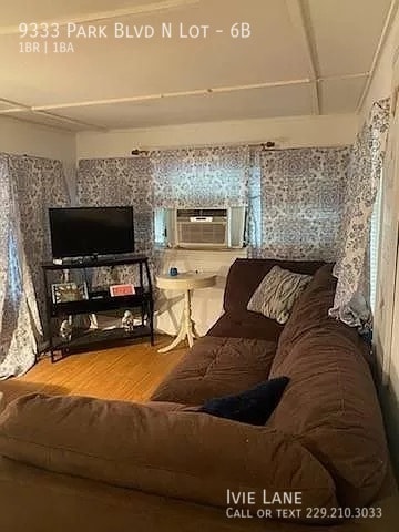 Building Photo - 9333 Park Blvd