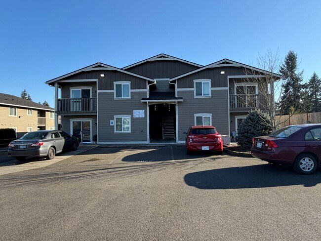 Building Photo - 1 Bedroom ADA unit in the heart of Yelm!