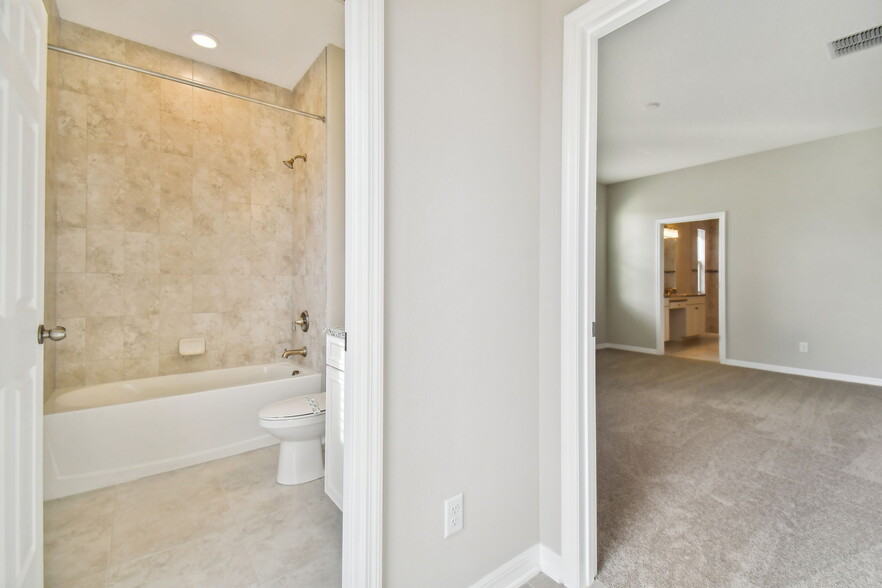 Building Photo - 38190 Shale Stone Ct