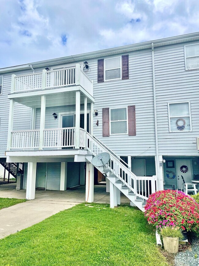 Building Photo - 7141 Margarets Ln