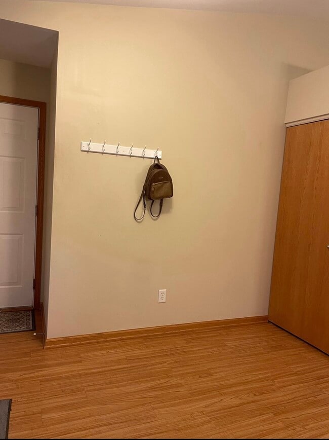 Building Photo - 316 Tall Grass Dr